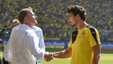 Вацке към феновете на Борусия: Не освирквайте Хумелс и Гьотце!