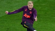 Скандал: Ван де Беек е замерил Солскяер с дъвка