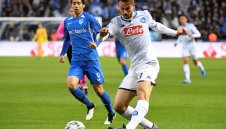 Наполи планира да охлади мераците на Барса и Реал към Руис с огромна откупуваща клауза