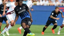 Юве цака Манчестър Сити за африкански гений