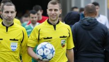 Много грозно! Футболен съдия посрещна Нова година с масов бой в Симитли