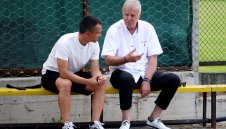 Наско Сираков резнал Генчев за нападател