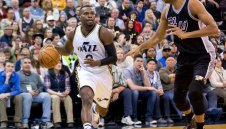 Тим Дънкан стигна 1000 победи в кариерата си