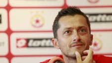  Янев коментира бъдещето си, Джеймс и мача с Карабах