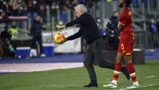 Луд за връзване: Моуриньо изгърмя за 2 мача