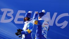 Стартира щафетата с олимпийския огън