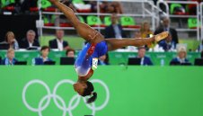 Черната перла на гимнастиката Симон Байлс с четвърто злато в Рио! + СНИМКИ