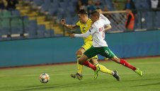 И Левски се бъзика с трансфера на Десподов в Лудогорец + СНИМКА   