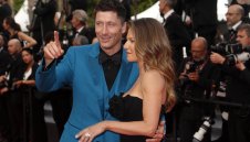 Апатичният Левандовски си тръгна първи в Байерн