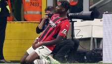 Милан връзва още една от звездите си