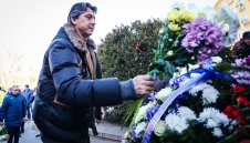 Левски поднесе цветя на паметника на Апостола + СНИМКИ 