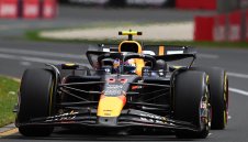 Чеко Перес загуби 3-ото си място за старта в Австралия