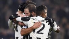 Удар за Юве! Игуаин виси за Севиля