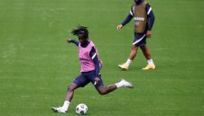 Халф на Реал се размина на косъм от лоша контузия