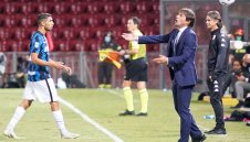 Интер на Конте: Разклатен, но в серия срещу Милан