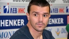 Берое стяга шампионски отбор, прилапва и Бадема