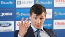 Венци Стефанов за "гнома" Диксън: Смешно е да разчитаме на такива "милиардери"