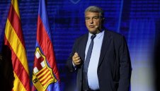 Барса засили млад талант на Ботуша