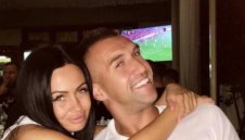 Камбура все още е част от "бандата гейове"