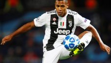 В Юве си отдъхнаха Алекс Сандро се е разминал с тежка травма