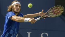 Циципас на 1/4-финал в Синсинати след обрат