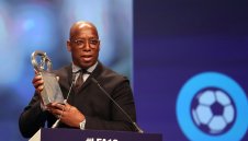 Легенда на Арсенал защити Венгер