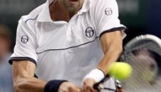 Джокович не само участва, но и започна с победа в Париж