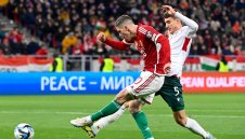 Позор: 2000 унгарци чакат парите си обратно за мача с България