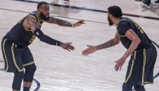 ЛеБрон и Веждата не допуснаха нова изненада