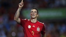 Испания се справи с Боливия с 2:0