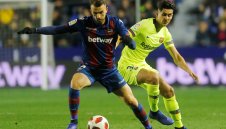 Четирима бивши мадридисти вече наказаха Барса през сезона