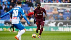 Скандал! Кроткият Юмтити гони да бие играч на Еспаньол заради "Ти си черно лай*о" + СНИМКА