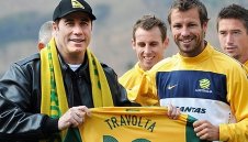 Джон Траволта подкрепи австралийците преди мача с Германия