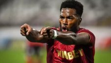 Назон и Фаетон избухнаха, ЦСКА подчини деветия в Чехия