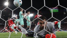 "Кръстоносците" посякоха еврошампиона Португалия + ВИДЕО