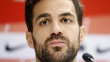 Фабрегас се изказа за ситуацията в Барселона преди „Ел Класико“