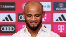 Байерн цака английските колоси за френска звезда