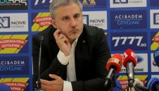 Нов шестцифрен дълг стресна Левски