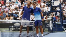 Медведев наби Джокович, но не вярва, че ще го свали от трона