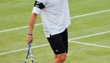 Родик най-накрая с победа, макар и след отказване на Куери