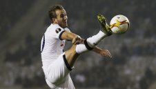 Почетино: Кейн остава в Тотнъм