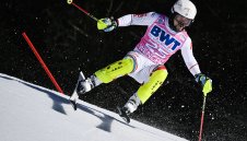 Алберт Попов с 22-ро време в първия манш в Куршевел 