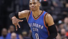 Уестбрук го направи &ndash; средно трипъл-дабъл за сезона