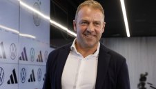 Бивш на Байерн и Германия поема Барса?