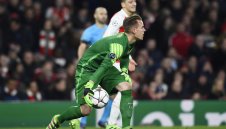 Тер Стеген иска среща за бъдещето си