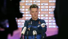Ван Гаал би поел Тотнъм, но чак след Мондиала