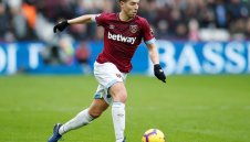 Андерлехт приютява безработния Самир Насри