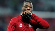 Ман Юнайтед е фаворит за Никола Пепе 