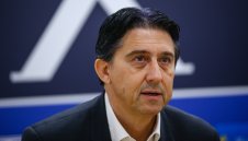 Левски чака доклад от Костов за спада