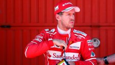 Лауда: Фетел в Мерцедес? Групости!